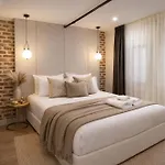 B2 Beautiful House In 7Th, 2-4G By Eiffel Tower